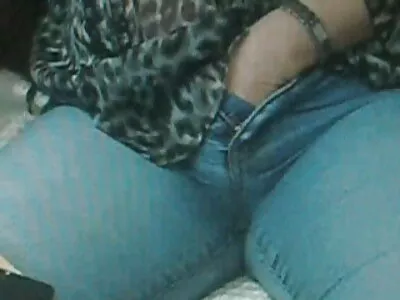 Bruneta mea minunată face o muie pentru a-mi face blonde sexi plăcere