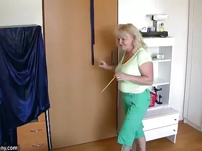 Iubită în chiloți fără entrepi se umplu filme porno arabesti cu penis