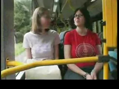 Sunt singur porn mom sexi acasă și excitat
