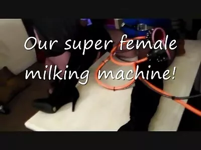 Curva adolescentă girl sexi brunetă futut la birou